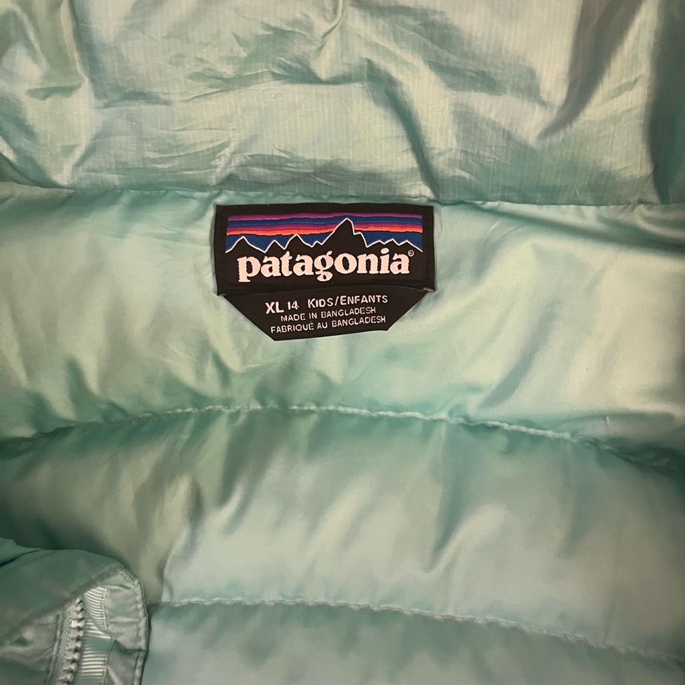Girls Patagonia Down Sweater Jacket               Size XL/ 14